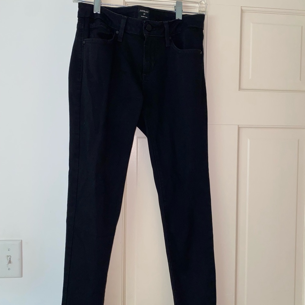 Just Black straight leg black stretchy jean